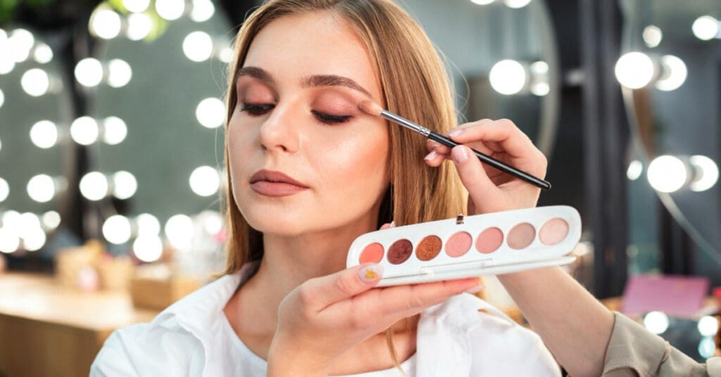 Quer descobrir seu estilo? Essas 7 dicas vão te ajudar 3 Maquiagem