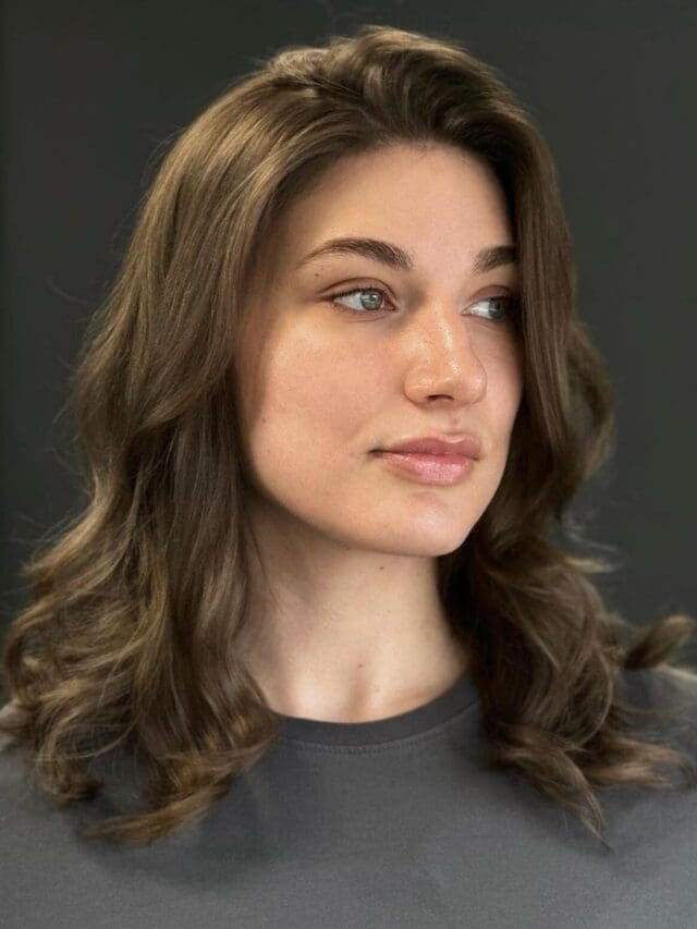 9 cortes de cabelo médio modernos e femininos