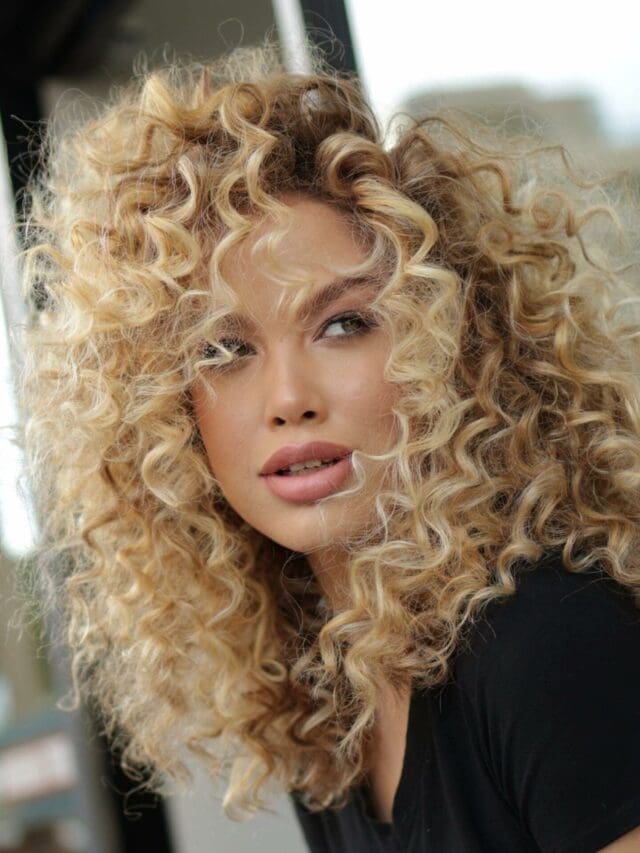 9 tendências para cabelos cacheados em camadas