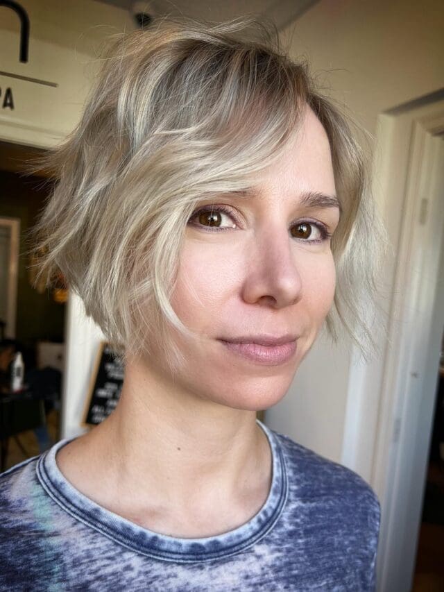 9 cortes curtos modernos com loiro platinado 56