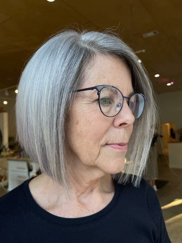 Escolha cortes que complementem e equilibrem o formato dos óculos