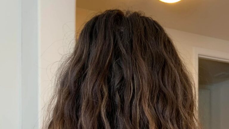 Como tratar cabelo poroso em casa sem grandes esforços 1 Como tratar cabelo poroso em casa sem grandes esforços